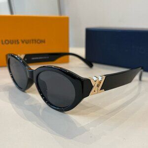 Louis Vuitton Black Oval Sunglasses